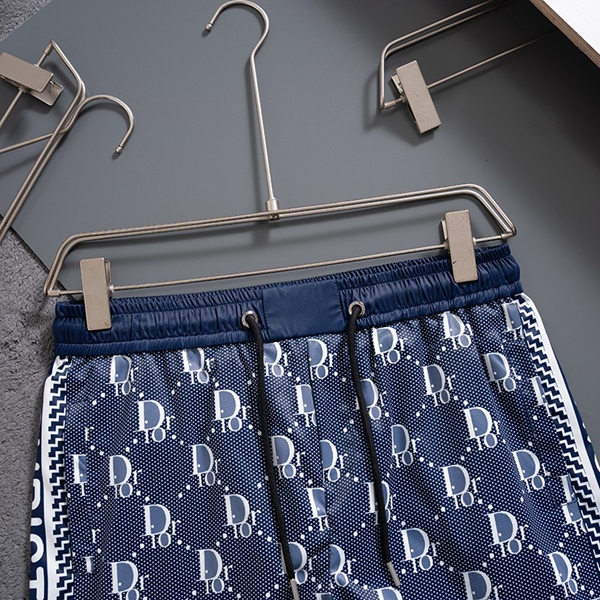 ブランドハーフパンツ側面デザイン